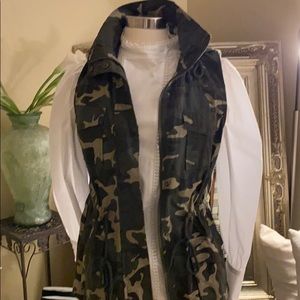 Camouflage vest.